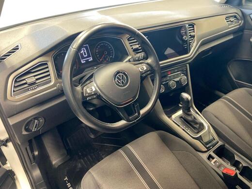 Volkswagen T-Roc vaihtoauto