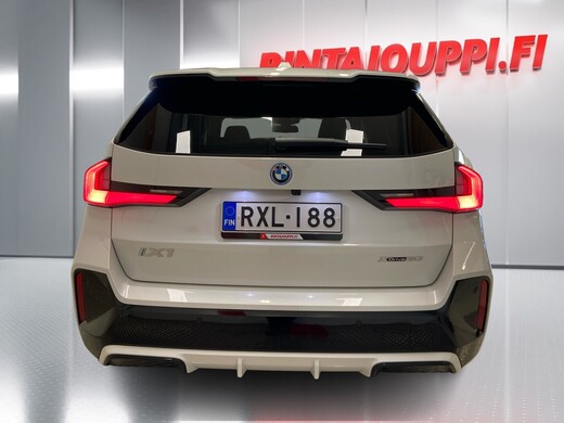BMW iX1 vaihtoauto
