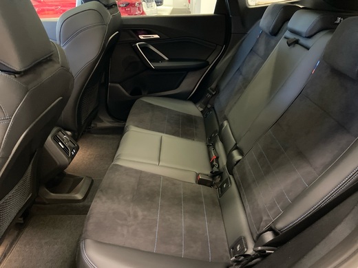 BMW iX1 vaihtoauto