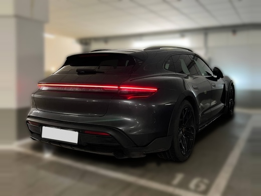 Porsche Taycan vaihtoauto