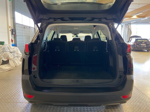 Peugeot 5008 vaihtoauto