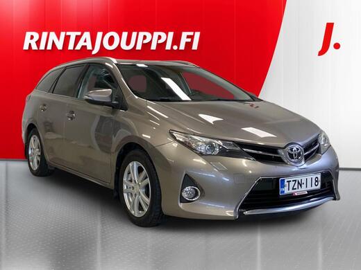 Toyota Auris vaihtoauto