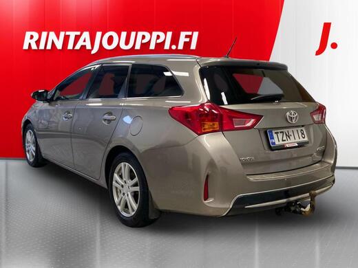 Toyota Auris vaihtoauto