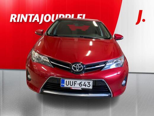 Toyota Auris vaihtoauto