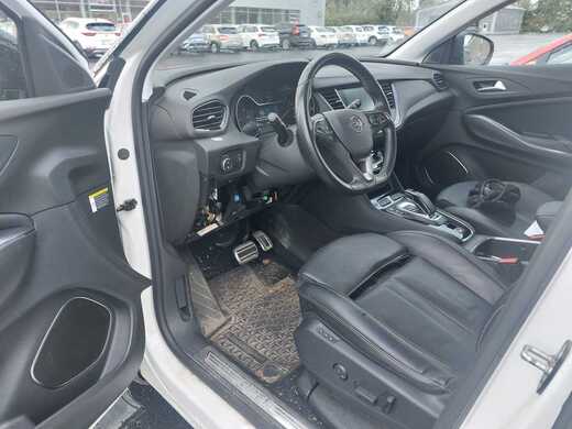 Opel Grandland X vaihtoauto