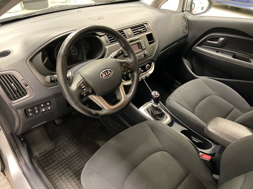 Kia Rio vaihtoauto