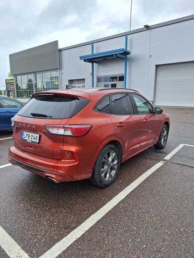 Ford Kuga vaihtoauto