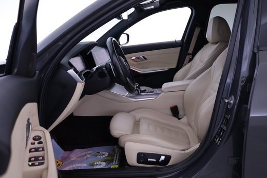 BMW 320 vaihtoauto