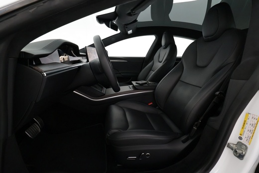Tesla Model S vaihtoauto