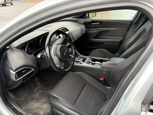 Jaguar XE vaihtoauto