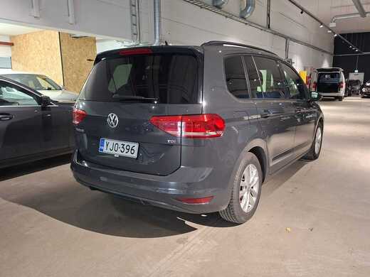 Volkswagen Touran vaihtoauto
