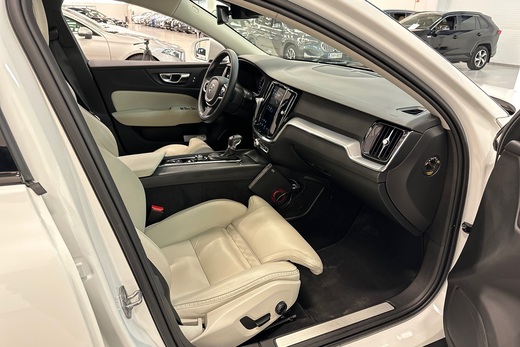 Volvo V60 Cross Country vaihtoauto