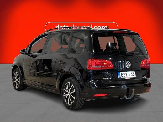 Volkswagen Touran vaihtoauto