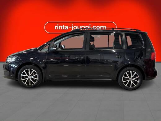 Volkswagen Touran vaihtoauto