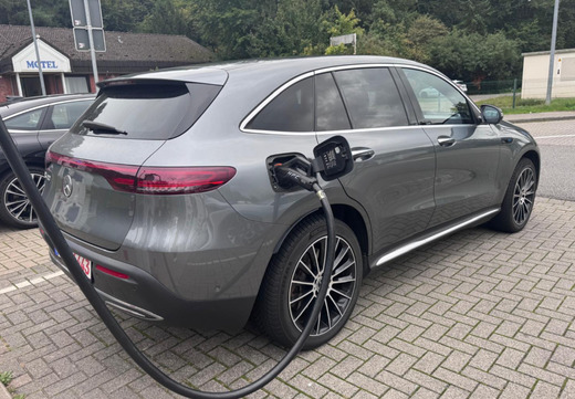 Mercedes-Benz EQC vaihtoauto