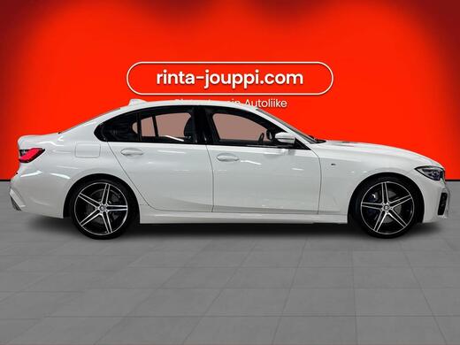BMW 330 vaihtoauto