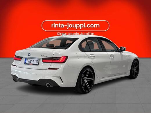 BMW 330 vaihtoauto
