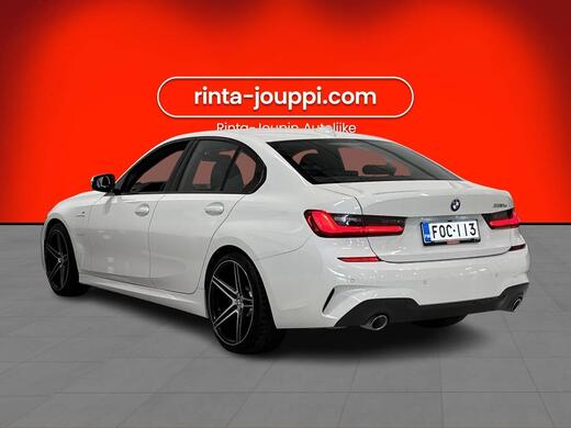 BMW 330 vaihtoauto