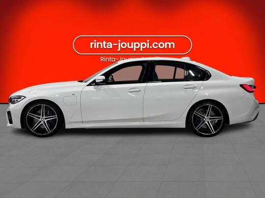 BMW 330 vaihtoauto