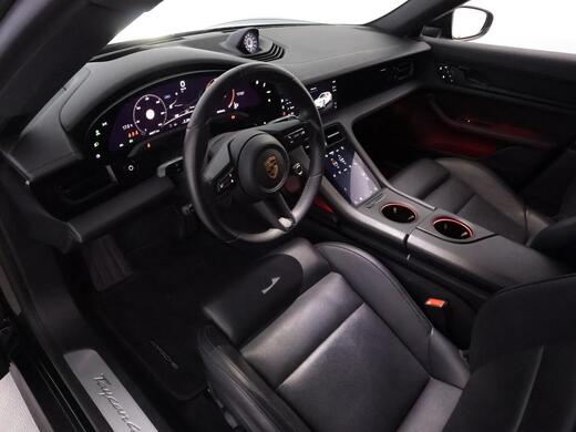 Porsche Taycan vaihtoauto