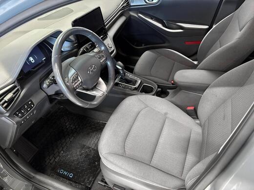 Hyundai IONIQ plug-in vaihtoauto