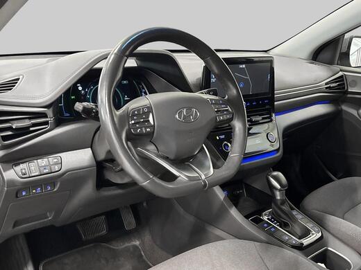 Hyundai IONIQ plug-in vaihtoauto