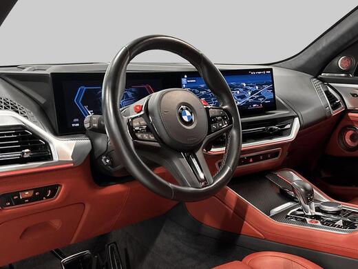 BMW XM vaihtoauto