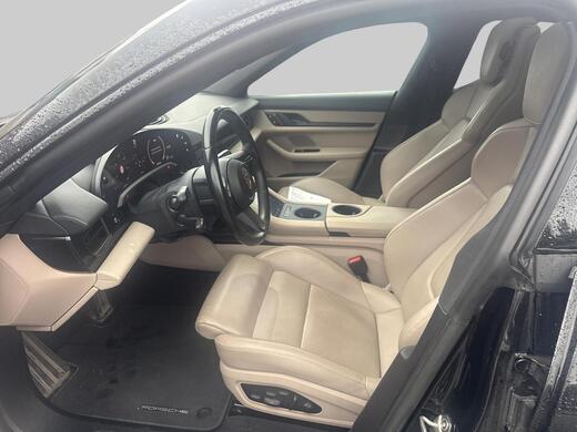 Porsche Taycan vaihtoauto