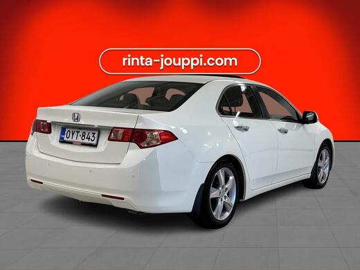 Honda Accord vaihtoauto