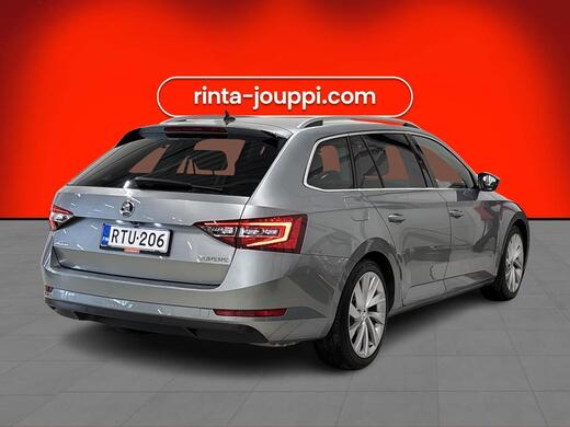 Skoda Superb vaihtoauto