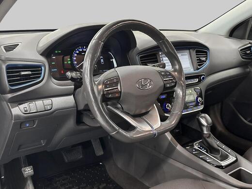 Hyundai IONIQ hybrid vaihtoauto