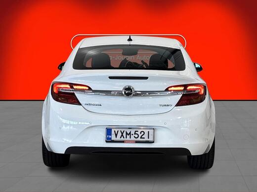 Opel Insignia vaihtoauto