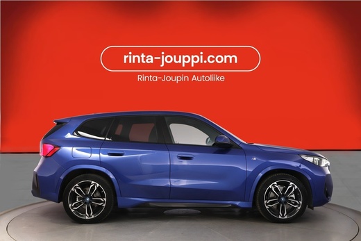 BMW iX1 vaihtoauto