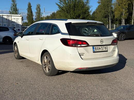 Opel Astra vaihtoauto