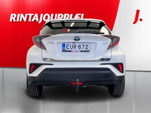 Toyota C-HR vaihtoauto