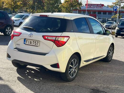 Toyota Yaris vaihtoauto