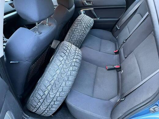Subaru Legacy vaihtoauto