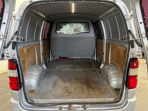 Toyota Hiace vaihtoauto