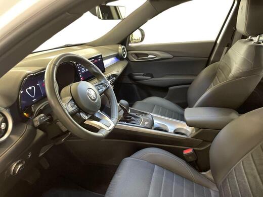 Alfa Romeo Tonale vaihtoauto