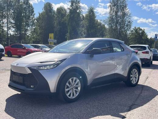 Toyota C-HR vaihtoauto