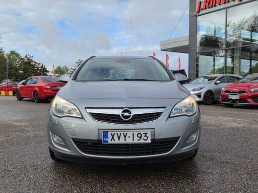 Opel Astra vaihtoauto