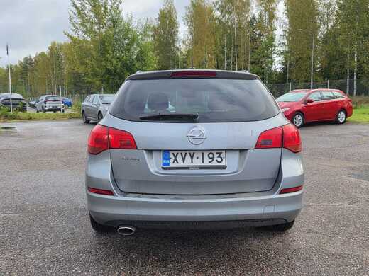 Opel Astra vaihtoauto