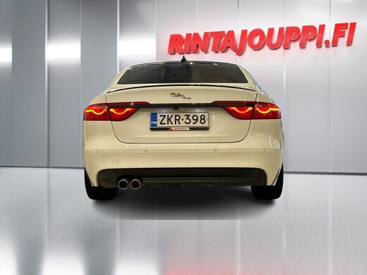 Jaguar XF vaihtoauto
