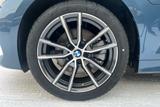 BMW 330 vaihtoauto