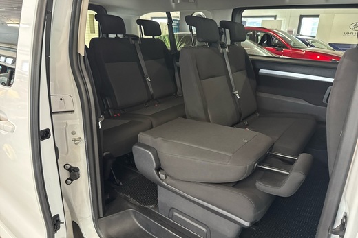 Toyota Proace Verso vaihtoauto