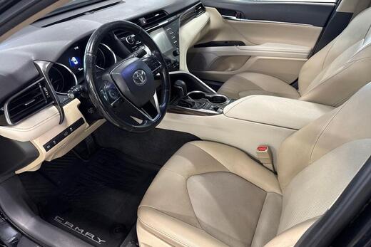 Toyota Camry vaihtoauto