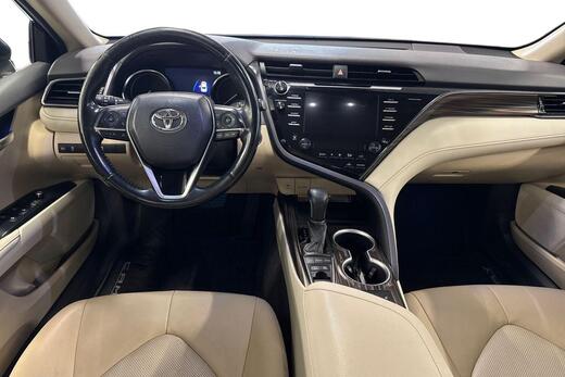 Toyota Camry vaihtoauto