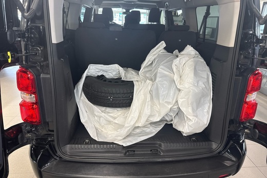 Toyota Proace Verso vaihtoauto