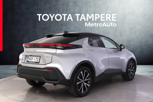 Toyota C-HR vaihtoauto