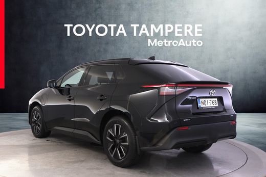 Toyota bZ4X vaihtoauto